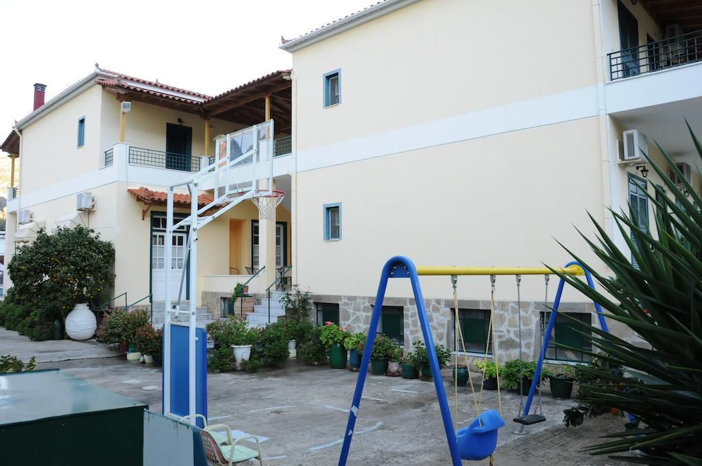 Costa-Rini Hotel Leonídion Cameră foto